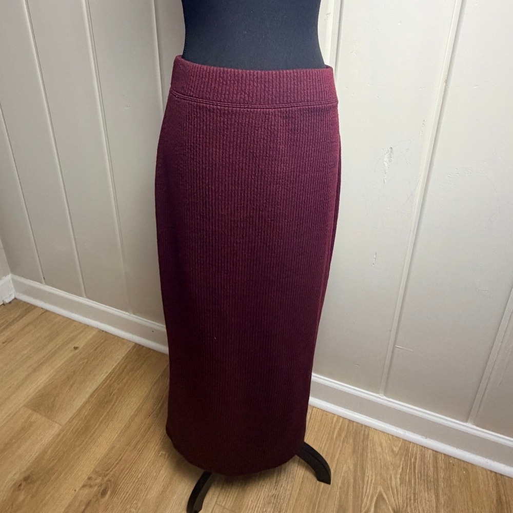 Universal Thread Ribbed Knit Maxi Skirt Burgundy Maroon Pencil Back Vent Small
